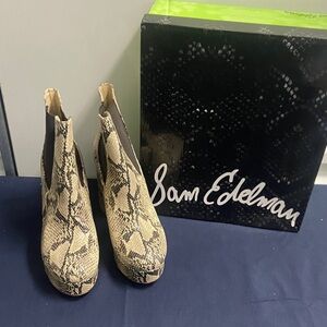 Sam Edelman Women's Beige Snake Print Ankle Boots